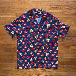 Superman‎ Shirt DC Comics All Over Print Novelty Button Up Short Sleeve Men Med